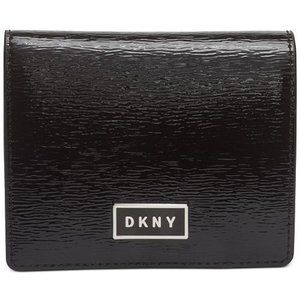 Dkny Gigi Leather Flat Wallet